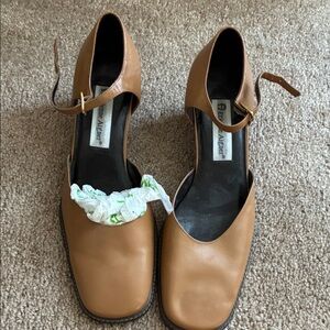 Etienne Aigner Tan Leather Heels